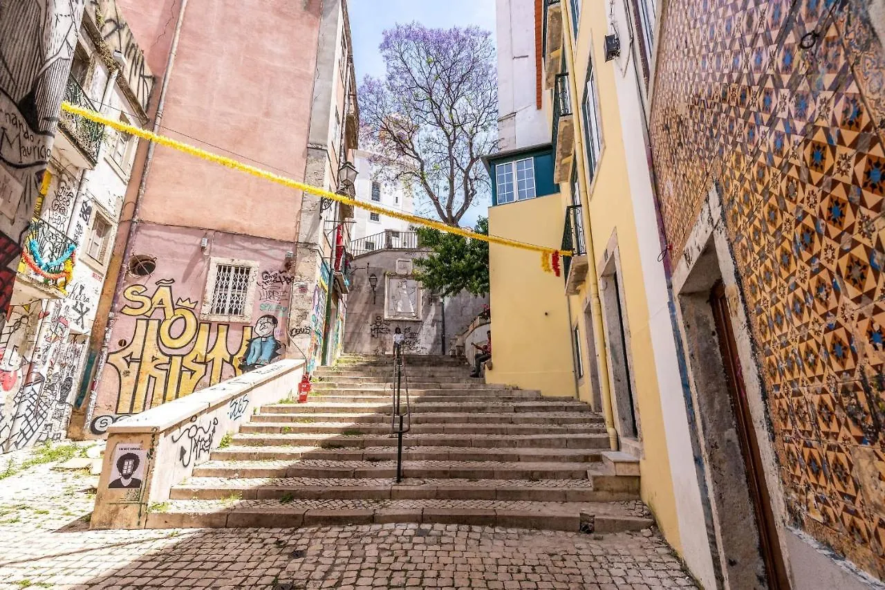 Guestready - Fantastic Apartment Near Downtown Lisbon